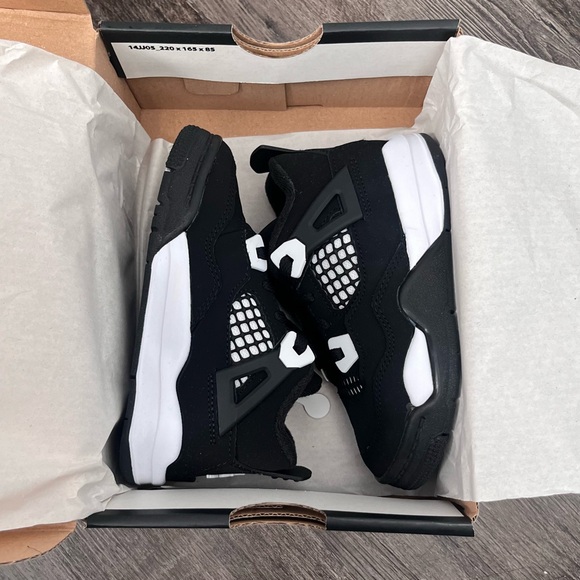 Jordan 4 Retro TD Black and White Sneakers - Picture 3 of 4